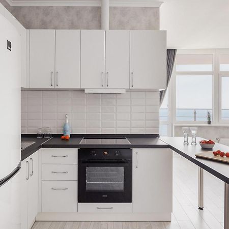 Sea & Sky Apartments Odessa Værelse billede