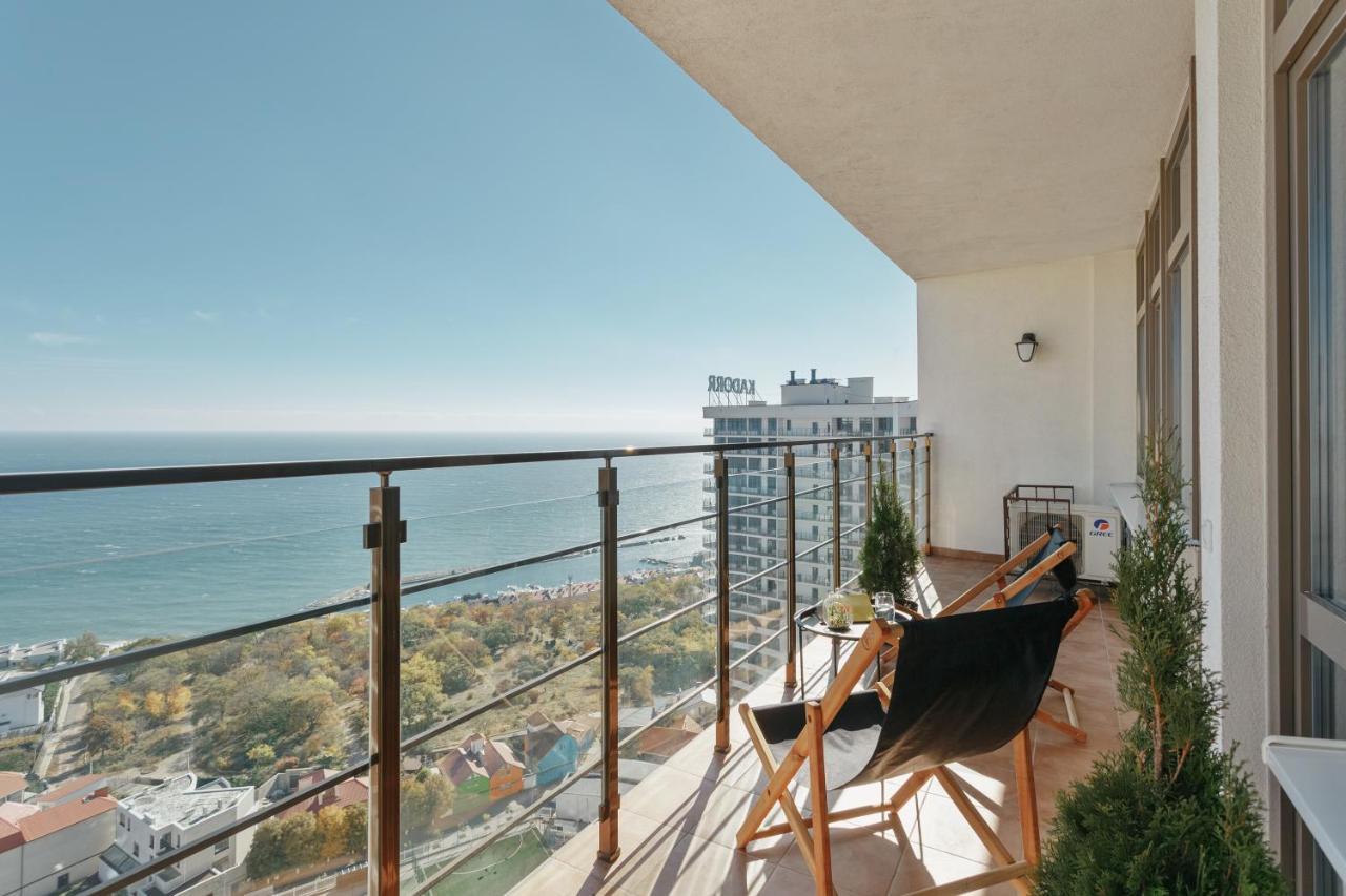 Sea & Sky Apartments Odessa Eksteriør billede