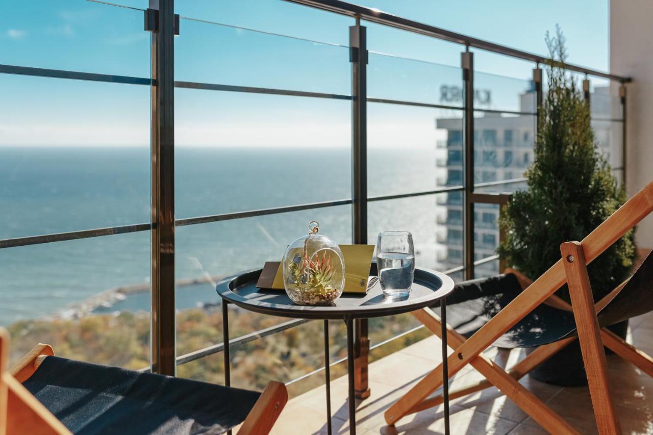 Sea & Sky Apartments Odessa Eksteriør billede